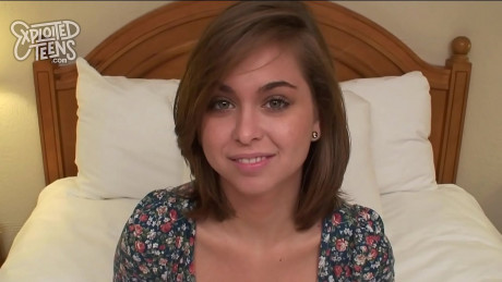 Riley Reid Can Be Seen Here Starring In Her First Porn Xnxx Com