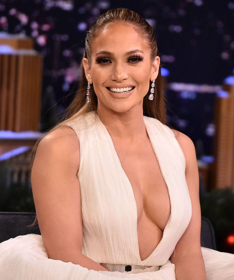 Jennifer Lopez Second Act Press Tour Beauty Looks