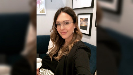 Watch Access Hollywood Interview Jessica Alba Has A Business Lunch With Her Newborn Nbc