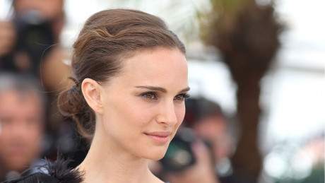 Natalie Portman S Skin Care Routine And How Going Vegan Helped