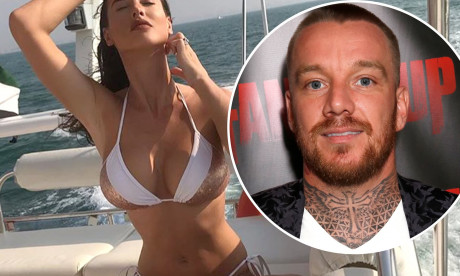 Jamie O Hara Leaves A Lewd Comment Under Bikini Snap Of Jermaine Pennant S Wife Alice Goodwin Mail