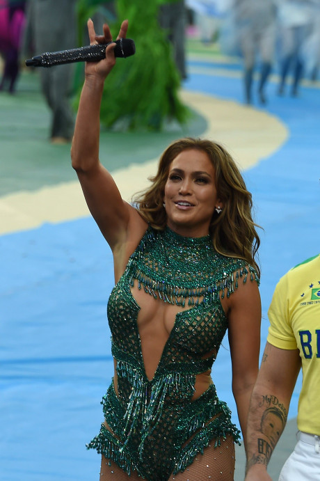 Jennifer Lopez Dances On World Cup Stage In Lebanese Designed Playsuit Al Arabiya English